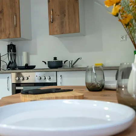 Serviceroom24 - Attic In Mit Wlan - Küche - Badezimmer Apartamento